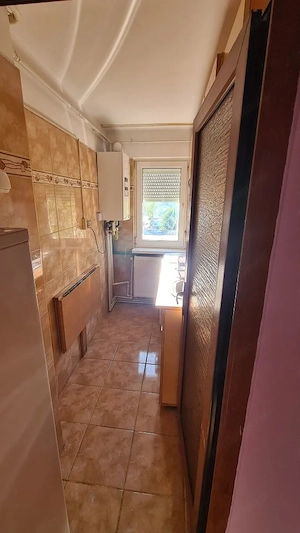 Apartament 2 camere, 31 mp, zona Apollo   Eta - imagine 4