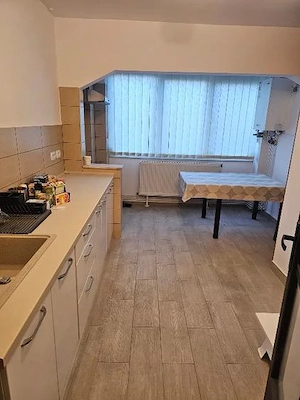 Vand apartament   2 camere   etaj 1   zona Coresi   Brasov - imagine 5