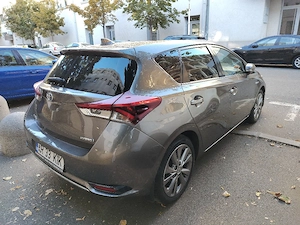 Toyota Auris 1,8 hibrid - imagine 2