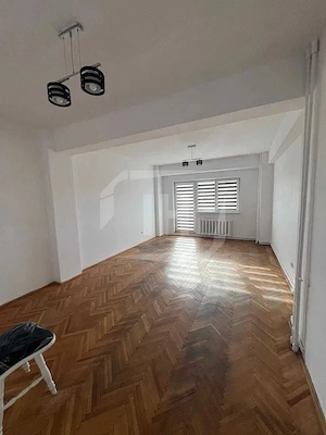 Apartament 4 camere, decomandat, etaj intermediar, zona Dorobantilor - imagine 2