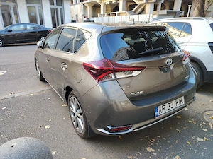 Toyota Auris 1,8 hibrid - imagine 4