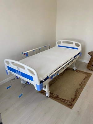 Vand pat de spital pentru acasa