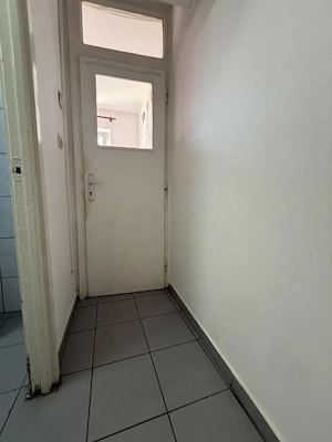 Apartament cu o camera, etaj 3, bloc izolat - Olimpia Stadion - imagine 7