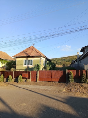 Vând casă în Ernei, 66 mp si teren de 2530 mp