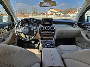 Mercedes-Benz GLC 300 - imagine 6