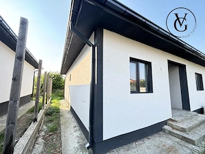 Casa la sol | 4 camere |  269 mp | Navodari - imagine 12