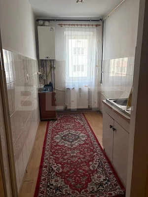 Apartament cu 2 camere, zona Mehedinți