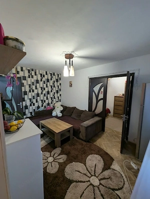 Apartament 2 camere, 30 mp, zona Valea Roșie - imagine 3