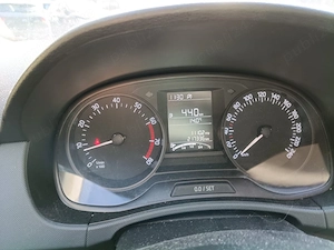Skoda Fabia 2016 1.2benzina ,4 cilindri - imagine 8