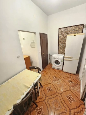 Închiriez apartament cu 1 camera  - imagine 3