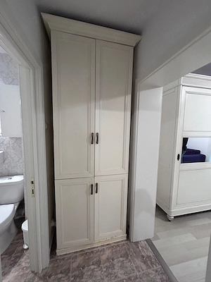 Apartament 2 camere,etaj 2,semidecomandat,centrală,AC,zona Tătărasi Flora - imagine 10