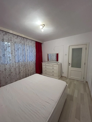 Apartament 2 camere,etaj 2,semidecomandat,centrală,AC,zona Tătărasi Flora - imagine 5