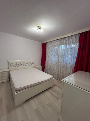 Apartament 2 camere,etaj 2,semidecomandat,centrală,AC,zona Tătărasi Flora - imagine 17