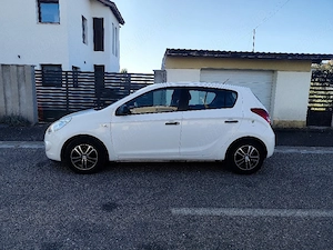 Hyundai i20 Benzina  - imagine 3