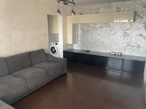 Apartament 4 camere - Brancoveanu - Parcare - Acces facil la transportul public - imagine 3