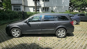 Vând Opel Astra H Break, an 2010, motor 1.7 CDTI diesel, 110 CP - imagine 4