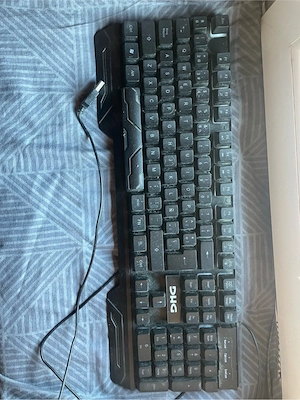 Tastatură gaming DHG cu lumini led