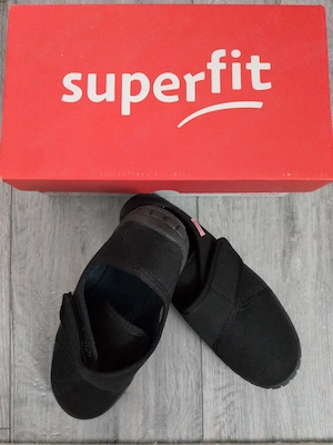 papucii de casă pentru copii Superfit modelul  Bill 