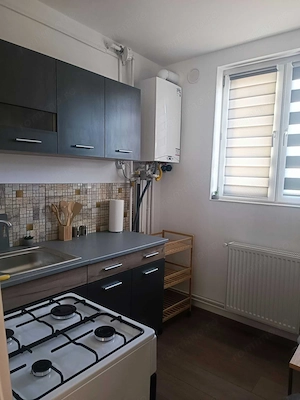 Inchiriez apartament 2 camere zona Circumvalatiunii 1 - imagine 2
