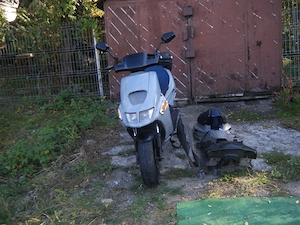 Vand  scuter Aprilia 49 cc  - imagine 2