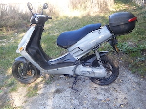 Vand  scuter Aprilia 49 cc  - imagine 3