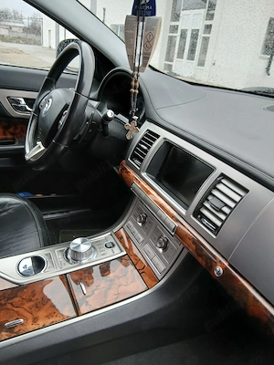 Jaguar xf 2011 3000 - imagine 2