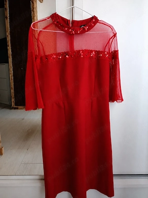 Rochie roșie elegantă cu dantelă, tull și paiete , Mărimea 42