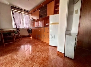 Aradului - 2 Camere - Etaj intermediar cu LIFT - Decomandat - Zona excelenta - imagine 2