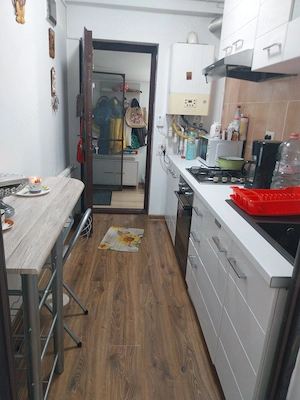  Particular Vand apartament excelent langa Primaria Chiajna  - imagine 4