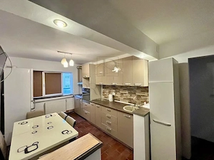 Aradului, 2 Camere, Decomandat, Centrala Proprie, Clima - imagine 3