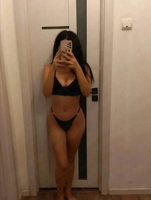 Andreea noua la voi in oras!! 