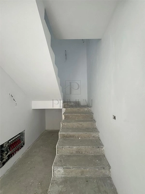 DUPLEX GENEROS - ZONA FOARTE BUNA - 5 CAMERE - imagine 18