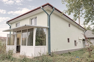 Casa Savinesti la DN , ideal activitate comerciala sau locuit