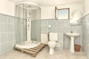 Casa Savinesti la DN , ideal activitate comerciala sau locuit - imagine 10