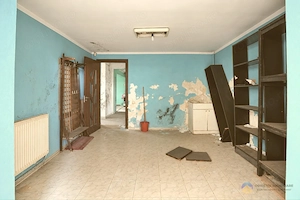 Casa Savinesti la DN , ideal activitate comerciala sau locuit - imagine 12
