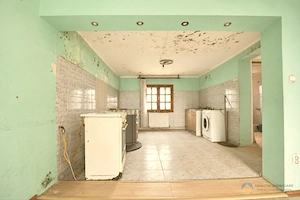 Casa Savinesti la DN , ideal activitate comerciala sau locuit - imagine 9