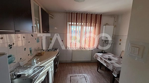 Garsoniera de vanzare 41 mpu in zona Terezian balcon 3 mp - imagine 3