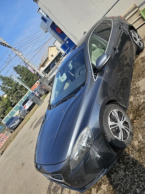 Vanzare autoturism Volvo V40 D2