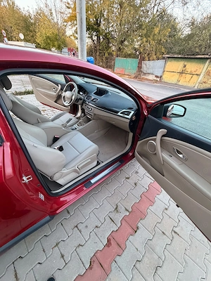 Renault Megane Coupe 1.4 TCe 131 CP | 2010 | Benzină | 190.000 km - imagine 5