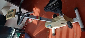 Vand bicicleta de camera, magnetica, cu ceas digital