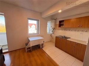 Apartament 3 camere, scara interioara-zona Garii - imagine 2
