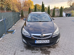  Opel Astra J Sports Tourer (break), an fabricație 2011, 160 CP și cutie de viteze automată - imagine 7