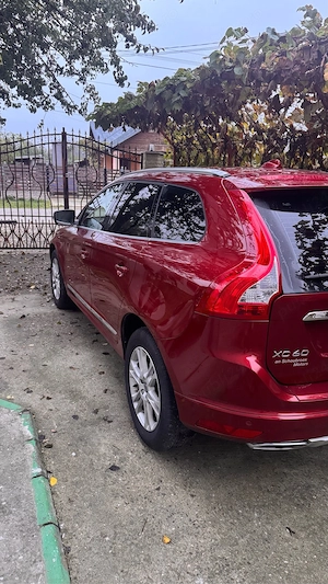 volvo xc 60 D4 - imagine 6