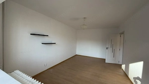 Garsonieră decomandată de vânzare – Zona 1 Mai, etaj 2 - imagine 3