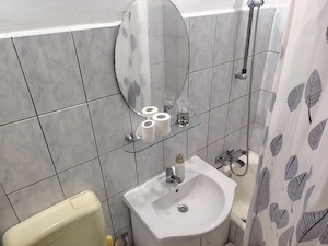 Închiriez garsonieră zona Popa Șapcă  - imagine 4