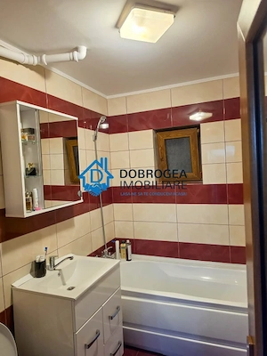 ETAJ 1 , 3 CAMERE DECOMANDAT -ZONA E3  - imagine 3