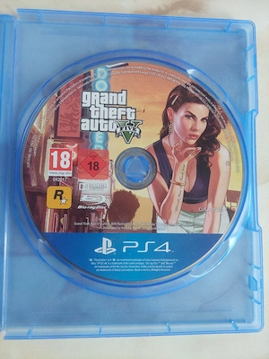 [PS4 PS5] Vând joc GTA 5 (v) pentru PlayStation 4 și 5 [poză reală]
