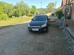 Opel Astra J 2012 1.4 - imagine 5