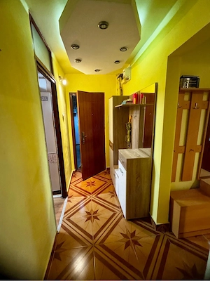 Apartament 3 camere Central Et. 4 - imagine 4