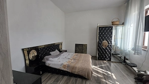 Casa de vânzare singur pe curte zona liniștită casă se vinde sau se da la schimb cu apartament și di - imagine 8